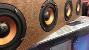 ลำโพงบลูทูธ ลำโพงไร้สาย ลำโพงแบบพกพา เสียงทุ้มเบสหนักแน่น คุณภาพแห่งเสียง Sound Bar KTS-1108 Bluetooth Speaker