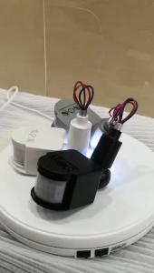 Sensor Gerak Inframerah / Saklar Lampu Otomatis Sensor Gerak AC110-240V