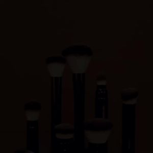 Bộ Cọ Trang Điểm Hourglass - Bộ 23 Món Gồm Cọ Phấn Nền Cọ Che Khuyết Điểm Cọ Má Hồng Cọ Bronzer Cọ Phấn Mắt Cọ Kẻ Mắt Cọ Highlight Cán Kim Loại Lông Cọ Bằng Sợi Len
