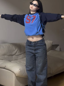 Áo Nỉ Cổ Tròn Ngắn Cổ Tròn Cổ Điển Phong Cách Hàn Quốc Cho Nữ Mùa Xuân Thu 2025 Phong Cách Đường Phố Ngọt Ngào Mát Mẻ