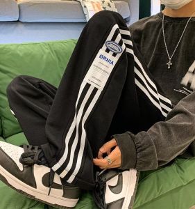 กางเกงขายาวทรงตรงผ้าขนแกะสำหรับผู้ชาย ฤดูใบไม้ร่วง/ฤดูหนาว สไตล์เกาหลี เทรนด์สตรีทแฟชั่น กางเกงขายาวลายทางสีดำและสีเทา