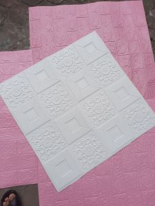 COMBO 20 TẤM XỐP DÁN TƯỜNG HOA VĂN KÍCH THƯỚC 70X70CM