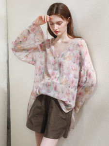 Miccbeirn | Retro Silk Gradient Print V-Neck Top And T-Shirt Two-Piece Set Artistic Loose Fit Summerwear Floral Pattern Long Sleeve