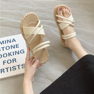 รองเท้าแตะใส่ได้สองแบบสำหรับผู้หญิงใส่ไปข้างนอกรองเท้าชายหาดสไตล์โรมันแบบฝรั่งเศสสำหรับฤดูร้อนแบบใหม่ปี2023รองเท้าแตะใส่ไปริมทะเลคู่กับกระโปรงสไตล์นางฟ้า