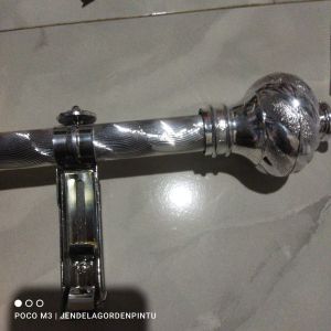 Batang Gorden Tiang Gordeng Bulat Besi Gorden Fullset Warna Gold Hitam dan Silver Motif Ukir Kristal