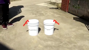 Alat Pembuka Kaleng Cat Manual Pembuka Tutup Galon Air Alat Pembuka Galon Kaleng Cat Ember Alat Bantu Buka Tutup Serbaguna Murah Bahan Plastik Tebal Berkualitas