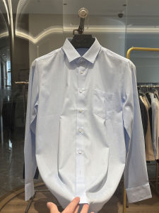 เสื้อเชิ้ตผู้ชายแขนยาวทรงหลวมสไตล์ลำลองฤดูใบไม้ร่วง ผ้าฝ้ายระดับไฮเอนด์ ไม่ต้องรีด ไม่เกิดรอยยับ ทรงปกติ