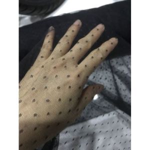 vải voan lưới chấm bi nhí màu đen _( khổ 1m6) mềm mỏng nhẹ may đầm váy áo thiết kế phụ kiện vv