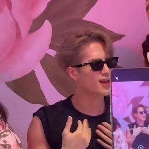 Jackson Wang glasses New Ins Cat Eye Small Frame Sunglasses for Men and Women