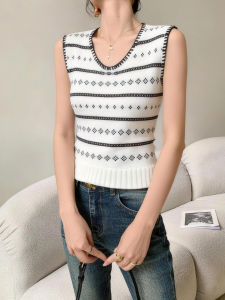 QINGNAER | Fair Isle V-neck Striped Knit Sleeveless Fitted Top