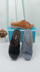 [ส่งเร็วพิเศษ!] 8am รองเท้าเพื่อสุขภาพ รองเท้าส้นเตารีดแบบสวม งานเย็บมือทนทาน ส้นสูง2นี้ว สวมใส่สบาย น้ำหนักเบามาก 1A6215