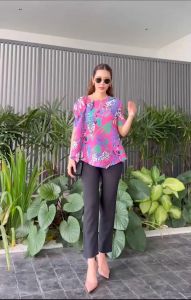 เสื้อพลีททรงคอกลม แขนสั้น อัดพลีท 100% ✨✨ สวย High Quality ✔️ แพทเทิร์น อัดพลีทแบบ 🐆ทแยง เฉลียงด้านข้าง เกร๋กรุบ ใส่แล้ว