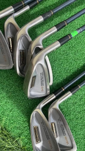 Bộ gậy golf sắt nữ Maruman Verity 7 cây 56789PwAw Flex R-BL nguyên bản nhập khẩu