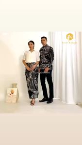 Rok Lilit & Hem Pendek: Pilihan Couple Batik yang Modern