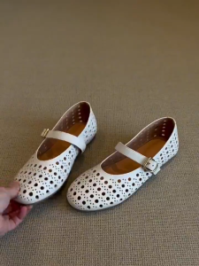 1.1inch Korean Vintage Mary Janes Doll Shoes For Women Sweet One-strap Hollow Breathable Soft Ballet Flats  With Adjustable Buckle