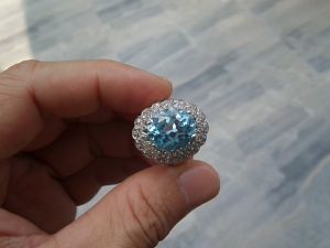 คลินิก 925 Sterling silver แหวนเงินกับ ฝังพลอยบลูโทแพซและเพชร CZ น้ำหนัก 9.50 กะรัต แหวนน่ารัก คัดสวย