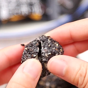 爆浆黑芝麻丸 Sugar Free Black Sesame Balls Healthy Snacks Chocolate ball