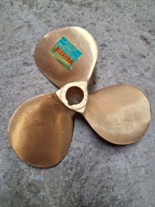 Tipe L200 Baling-Baling Perahu Kuningan Merk MAHKOTA