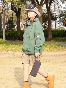 Portable Folding Chair Mini Camping Travel Outdoor Fishing Metal Stool Portable Picnic Seat Elegant Camping Music Festival