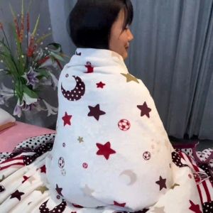 Thickened milk fleece blanket flannel blanket nap sofa blanket Dormitory single milk fleece sheet cover blanket Four sea