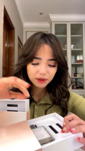 Louie Inspired Parfum Extrait De Parfum Wild Peony Cewek Wanita Lokal Tahan Lama Dan Wangi 24 Jam