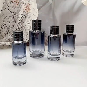 [HCM] Chai lọ chiết nước hoa thủy tinh kiểu trụ tròn đen dung tích 30ml50ml 100ml vòi xịt phun sương sang trọng.