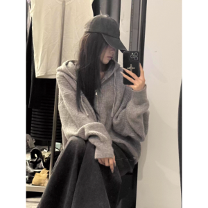 เสื้อสเวตเตอร์ถักมีซิปแบบมีฮู้ดสำหรับผู้หญิง ฤดูใบไม้ร่วง 2025 ใหม่ เสื้อคาร์ดิแกนถักแบบเปิดสำหรับใส่ด้านใน ความรู้สึกหรูหรา ลำลอง