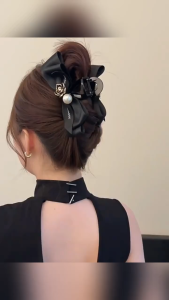 Bow Hair Clip Large Ribbon Camellia 🎀 小香风山茶花蝴蝶结抓夹 Klip Cakar Rambut Retro Riben Bunga Grab Big Pin Shark Hair Accessories