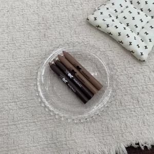 Cream Contour Highlighter Stick Smooth Blendable Formula Long-Lasting Creates Defined Bone Structure for All Skin Tones