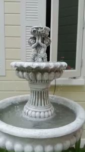 น้ำพุสไตล์อังกฤษ อ่างกลมเส้นผ่าศูนย์กลาง 80 cm อ่างลึก ความสูง 180 cm