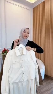 Setelan Wanita Kekinian Terbaru 2025 Oneset Rok Remaja Dewasa Gaya Kasual Simpel Minimalis One Set Daily Korean Style Bahan Crinkle Airflow Ootd Anggun Feminine Bisa COD