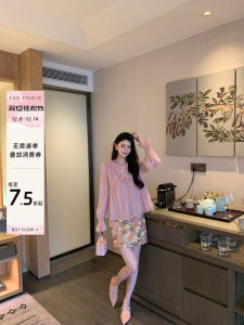 เสื้อเชิ้ตคอวีสีชมพู แขนยาว ทรงหลวม ผ้าโพลีเอสเตอร์ ระบายอากาศได้ดี สำหรับผู้หญิง ฤดูใบไม้ร่วง 2025 ใหม่