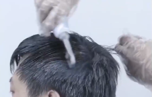 Eelhoe ครีมย้อมผม ครีมย้อมผมหวีย้อมผม าย้อมขนปลูกผมสีเทาสำหรับผู้อาวุโสหญิงตั้งครรภ์ผมขาวสามารถใช้ได้ สีดำ ครีมย้อมสีผมด้วยหวี 80ml