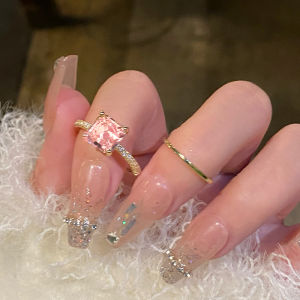 Sweet Style Sugar Cube Diamond Ring Womens Unique Design Zirconia Plain Ring Luxury Sensation Finger Ring Geometric Pattern