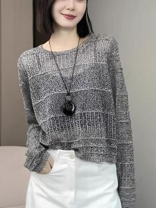 เสื้อสเวตเตอร์ถักคอปกกลมแขนยาวทรงหลวมสำหรับผู้หญิงสไตล์ย้อนยุค เสื้อสเวตเตอร์ถักแบบโปร่งสบายๆ สำหรับฤดูใบไม้ผลิปี 2025