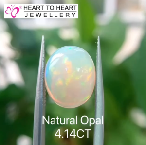Natural Gemstone Opal 4.14CT Oval Cabochon Rainbow White from Australia