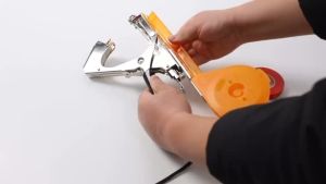 HEYMAN Plant Tying Machine Grafting Machine Tapener Tool Plant Binding Tool Plant Binding Machine Plant Tying Tool Garden Tools With Tapes Staples and Replacement Blades