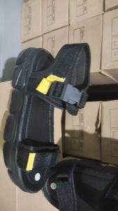 Sandal Gunung Kasual Sport Wanita Korea Fashion Style Remaja Dewasa 2 Tali Strap Hitam Black Gold Karet Lentur Empuk Anti Slip