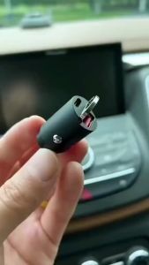 Tẩu sạc nhanh ô tô PUGAN 100wTẩu âm sạc điện thoại trên ô siêu nhanh cắm nguồn 2 cổng USB và TYPE C