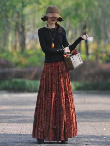 กระโปรงลายดอกไม้เล็กแบบผลิตเองชายระบายทรง A สำหรับฤดูใบไม้ร่วงกระโปรงยาวมีออร่าสำหรับเต้นรำชายบานผูกเชือกเอวยางยืดฤดูใบไม้ร่วงสำหรับผู้หญิง