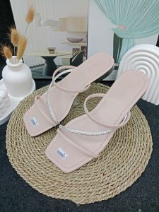New Sandal Wanita Dewasa Sandal Flat Shoes Aesthetic Kekinian Fashion Wanita