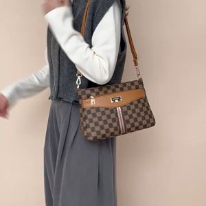 1760 ( READY STOCK ) PU SLING BAG EU FASHION HOUSE