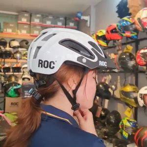 Mũ bảo hiểmMũ thể thao ROC R15 siêu đẹp