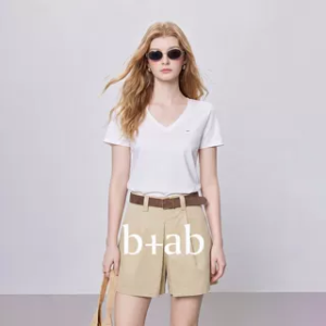 Black V-Neck Slimming Short Sleeve T-Shirt for Women