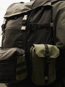 GYXX/red tide backpack mens backpack computer travel function tactical bag commuter schoolbag Waterproof sport hiking backpack mountaineering bag