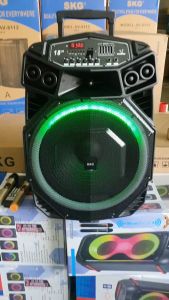 SKG ลำโพงล้อลาก 18 นิ้ว 80 W RMS. เบสหนัก ตับๆ ไมค์ลอย 2ตัว ไฟวิบวับ (ปิด-เปิดได้) รุ่น AV-5810 ลำโพง Skg - Lazada