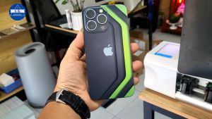 Dán skin 3M lưng viền rời. IP 12 đến 15 pro max bảo vệ máy chống trầy xước và làm đẹp tạo thêm diện mới.