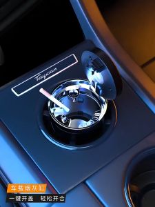 ที่เขี่ยบุหรี่ความจุมาก ที่เขี่ยบุหรี่ในรถยนต์อเนกประสงค์ ที่เขี่ยบุหรี่ในรถ ที่วางเถ้าควัน ทนไฟและฉนวนพร้อมฝาปิด เสริมในรถยนต์ Car Ashtray ที่เขี่ยบุหรึ่ ที่เขี่ยบุหรึ่บนรถ