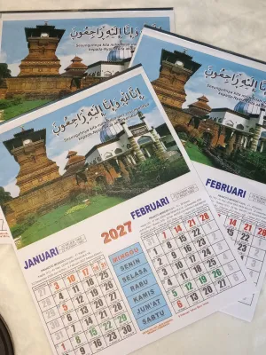 Kalender 2027 Lengkap disertai Klim besi