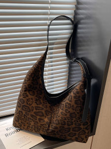 Retro Leopard Print Velvet Tote Bag Womens Large Capacity Commuter Single Shoulder Crossbody Mother Daughter Bag